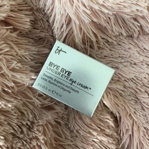 IT Cosmetics Bye Bye Under Eye Eye Cream